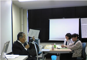 ミーティング2010での東京コロニーの勝又理事長による講義の写真
